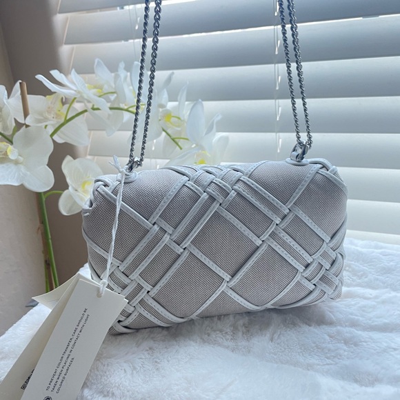 Tory Burch Tan and White Shoulder Bag - Picture 3 of 10